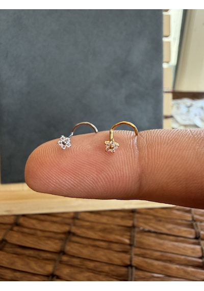 Yüksek Kalite G23 Titanium Beş Taş Papatya Zirkon 6x0.8mm Altın Titanyum Hızma Piercing