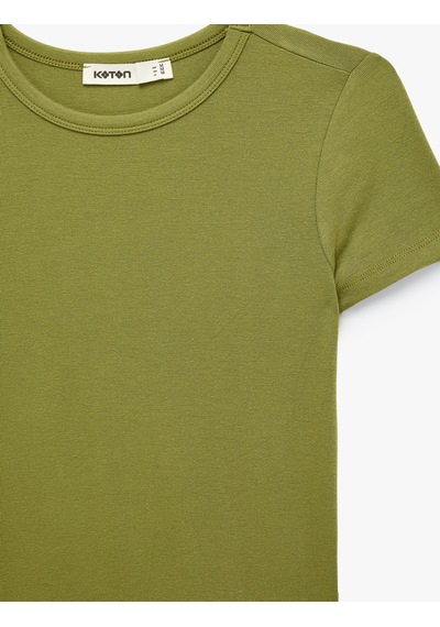 Koton Viskon Kumaş Ribanalı Slim Fit Kısa Kollu Bisiklet Yaka Basic Tişört Haki 7wak50010ek