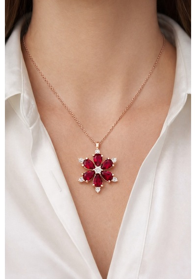 Çekirdekjewelry 925 Ayar Gümüş Ruby Taşlı Kamelya Çiçeği Kolye Rose