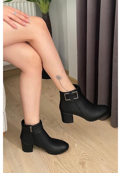 Preshley Kadın Trend Siyah Kare Tokalı 6 Cm Topuklu Oval Burun Bot