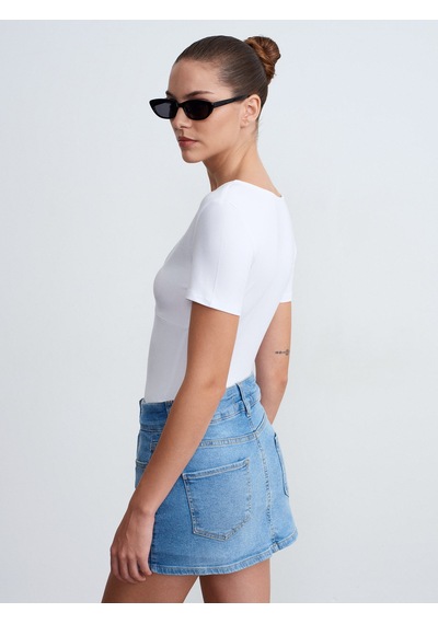Dilvin 32758 V Yaka Kısa Kollu T-shirt-beyaz