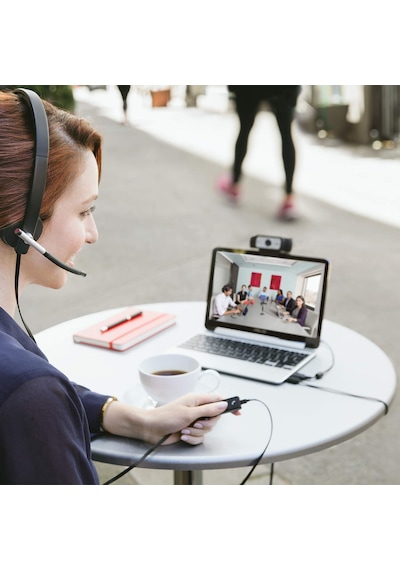 Logitech 960-000971 C930e Video Web Kamerası, Hd, 1080p, 90 Derece Genişletilmiş Görüş Alanı, Siyah