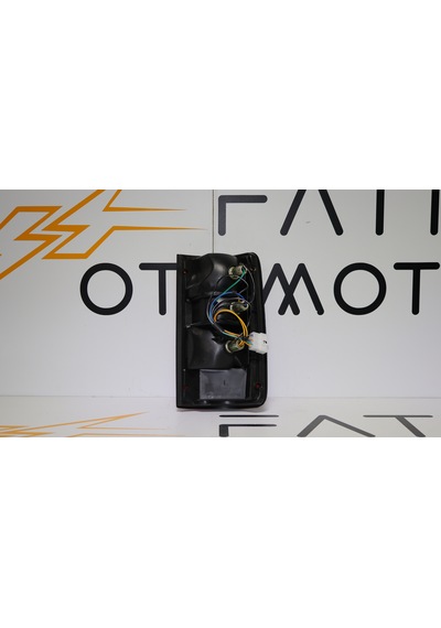 Toyota Hilux 88/97 Ln-85 Sol Stop Lambası L