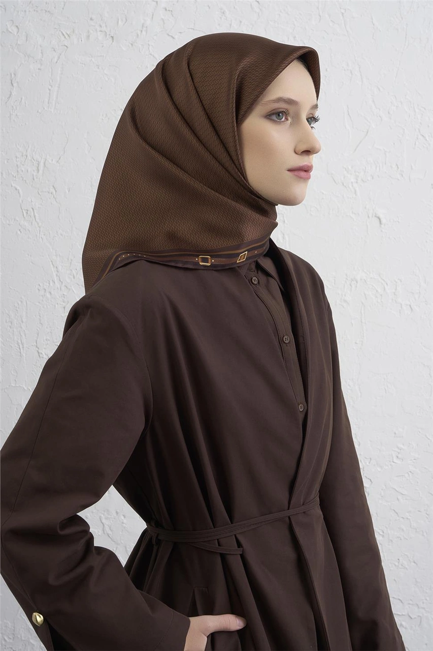 Armine Monogram Desenli Saf İpek Twill Eşarp 9401d 80 KAhverengi