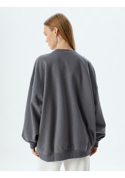 Koton Oversize Sweatshirt Kolej Baskılı Bisiklet Yaka Uzun Kollu Antrasit 5wal10008ık Antrasit Koton Oversize Sweatshirt Kolej Baskılı Bisiklet Yaka Uzun Kollu Antrasit 5wal10008ık Antrasit
