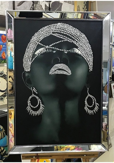 Ayna Çerçeveli Kanvas Tablo Gümüş Simli Küpeli Afrikalı Kadın