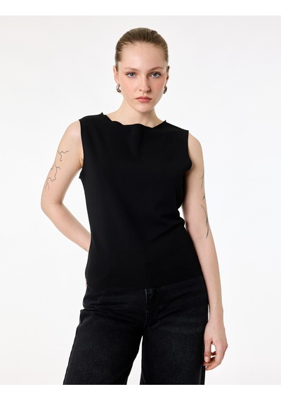 Koton Krep Scuba Slim Fit Bisiklet Yaka Kolsuz Bluz Siyah 6sak10207ek Siyah
