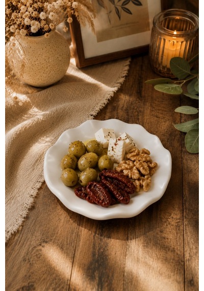 Dalgalı Kenar Yuvarlak Tepsi