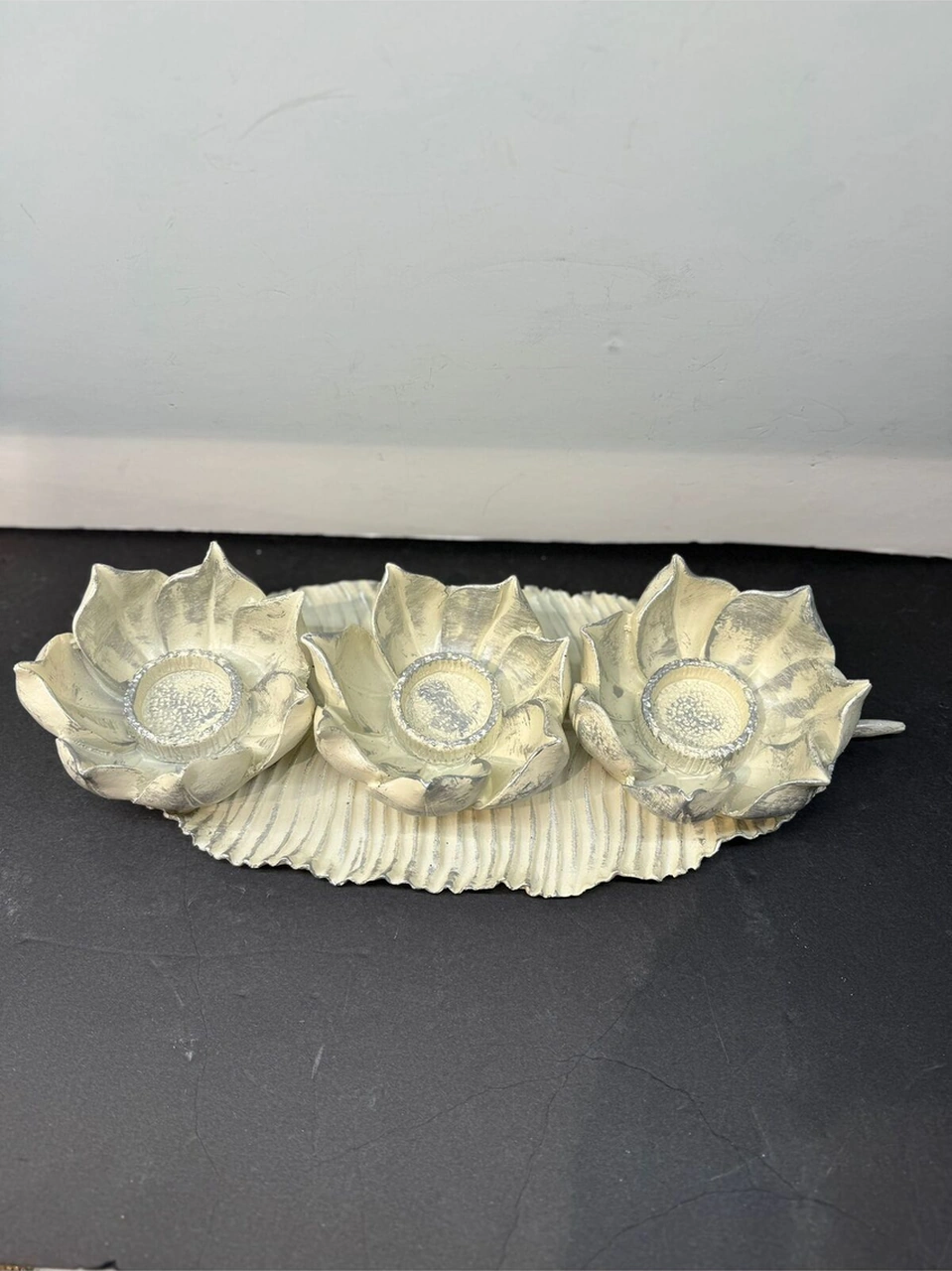 Dekoratif Polyester Üçlü Mumluk Krem-gümüş Eskitme