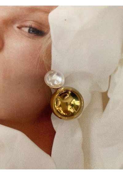 Pinery Jewels Vintage İncili Top Sallantılı Paslanmaz Çelik Kadın Küpe Çifti Altın