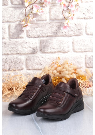Pepita Z010 Comfort Yumuşak Esnek Kauçuk Kaymaz Taban Hakiki Deri Kadın Ayakkabı Kahve Pepita Z010 Comfort Yumuşak Esnek Kauçuk Kaymaz Taban Hakiki Deri Kadın Ayakkabı Kahve