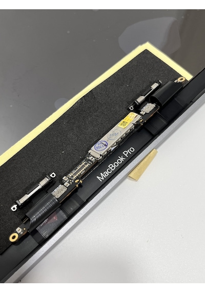 Apple Uyumlu MacBook Pro A1706 Lcd Ekran Ve Kasa