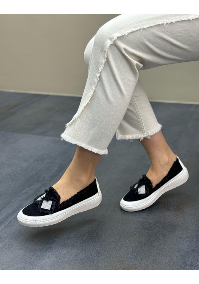 Siyah Renk Taşlı Düz Taban Kadın Kot Sneakers Siyah