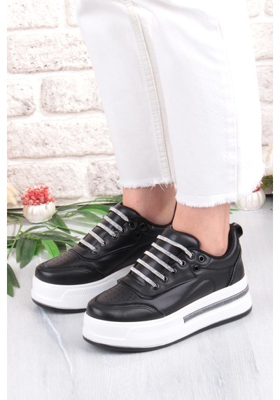 Fort 07319 Flet Taş Aksesuar Bağcıklı Kalın Taban Sneaker Kadın Ayakkabı Siyah - Beyaz Fort 07319 Flet Taş Aksesuar Bağcıklı Kalın Taban Sneaker Kadın Ayakkabı Siyah - Beyaz