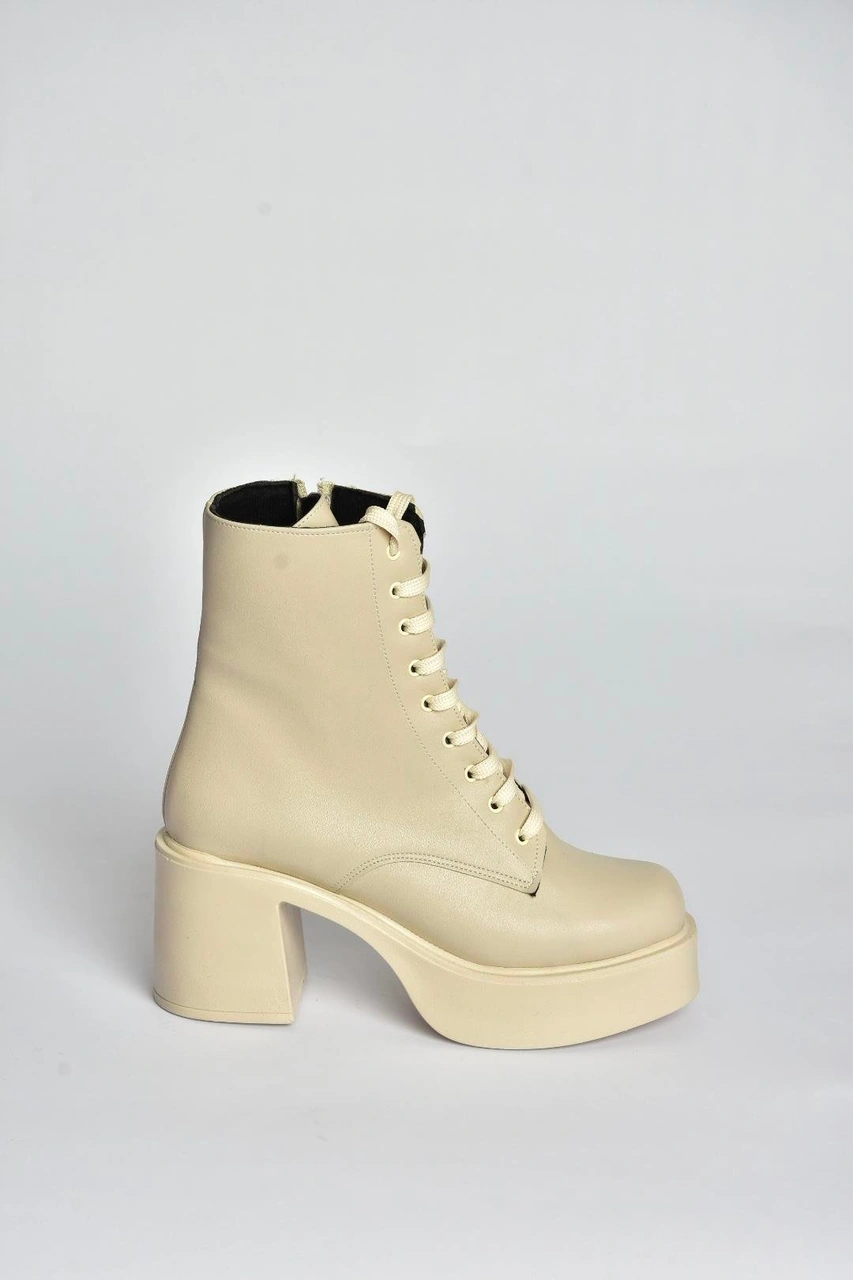 Fox Shoes V726681509 Bej Kalın Topuklu Bağcıklı Kadın Bot Bej-suni Deri