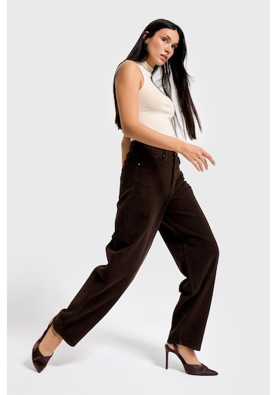 Itsbasic Kadın Koyu Kahverengi 29w5-81 Skater Fit İnce Fitilli Velvet Kadife Kumaş Pantolon