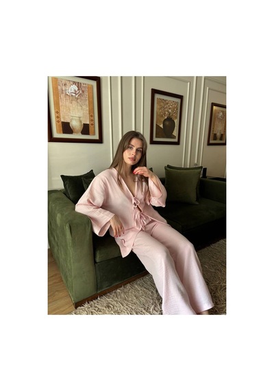 Mayrem Kadın Müslin Kumaş Bağlama Detaylı Oversize Alt Üst Takım Pembe Mayrem Kadın Müslin Kumaş Bağlama Detaylı Oversize Alt Üst Takım Pembe