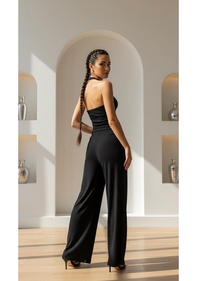 Halter Yaka Demir Toka Detaylı Crop Top Body Siyah
