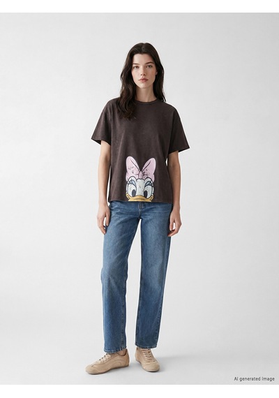 Lcw Comfort Kahverengi Daisy Duck Baskılı Kadın Tişört