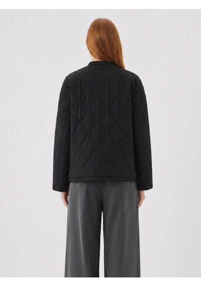 Siyah Formunu Koruyan Oversize Mont 290495