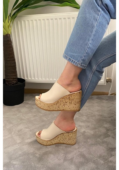 Asmi Shoes Kadın Limo Bej Dolgulu Mantar Taban Terlik 10 Cm Krem Krem