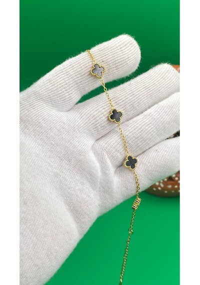 Gold Renk Yonca Desenli Minimal Bileklik Siyah