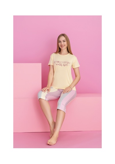 Rindahomewear Kadın Renklı Cızgılı Kapri Kısa Kol Viskon Pijama Takım Sarı1