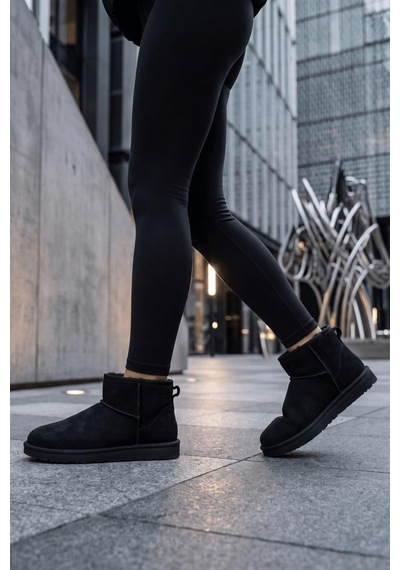 Neon Shoes Mini Süet İçi Kürklü İnce Taban Kadın Bot Siyah