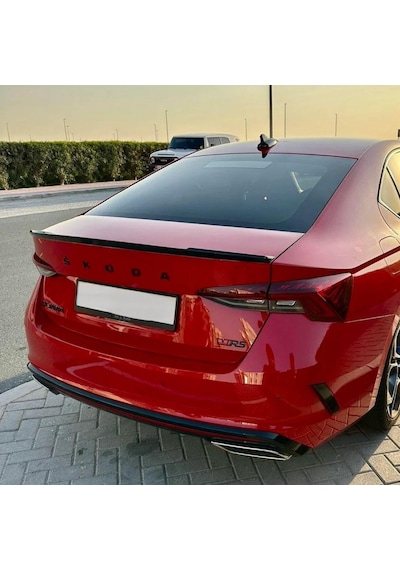 Skoda Octavia Vrs Bagaj Üstü Piano Black Spoiler 2020-