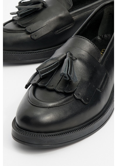 Luvishoes Milina Siyah Cilt Püsküllü Hakiki Deri Kadın Loafer Ayakkabı Siyah Cilt