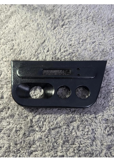 Peugeot 306 Orta Panel Alt Kısım