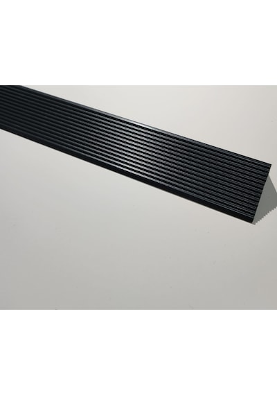 L Model Metal Merdiven Basamak Profili Çıtası Köşebent Bitim Profil Siyah 4cm 2cm 2.7m -