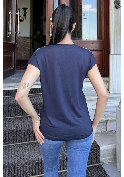 Kadın Laci V Yaka, Kısa Kol, Color Block Detaylı, Terletmez Dokulu Kumaş, Salaş Bluz, Tshirt Lacivert