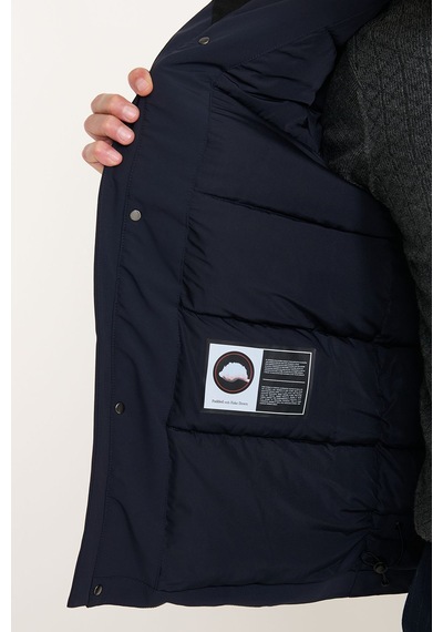 Ac&Co / Altınyıldız Classics Erkek Lacı Standart Fit Normal Kesim Dik Yaka Fermuarlı Fleto Cepli Kaban Laci Ac&Co / Altınyıldız Classics Erkek Lacı Standart Fit Normal Kesim Dik Yaka Fermuarlı Fleto Cepli Kaban Laci