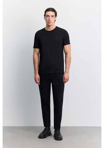 Avva Erkek Siyah Bisiklet Yaka Soft Touch Premium Basic Regular Fit T-shirt A62y1037 Avva Erkek Siyah Bisiklet Yaka Soft Touch Premium Basic Regular Fit T-shirt A62y1037