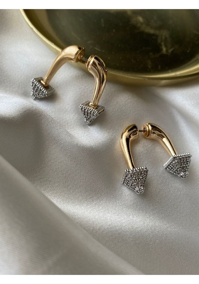 Pinery Jewels Vıp Seri - Zirkon Taşlı Piramit Sallantılı Altın Kaplama Kadın Kü Altın