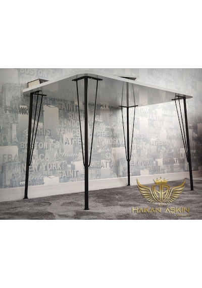 By Hakan Aşkın Metal Siyah Ayaklı 70x110 Cm White Eclipse Çalışma Masası 2024 Beyaz
