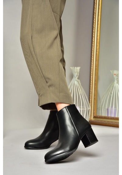 Fox Shoes T820180009 Siyah Kalın Topuklu Kadın Bot Siyah Fox Shoes T820180009 Siyah Kalın Topuklu Kadın Bot Siyah