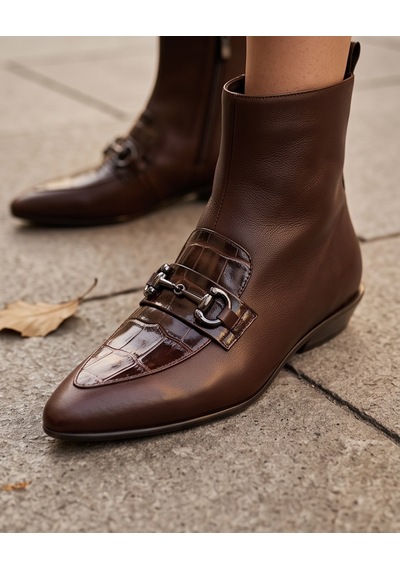 Futsishoes Sıena Kahverengi Hakiki Deri Toka Detaylı Kroko Detaylı Kadın Kısa Topuklu Bot Futsishoes Sıena Kahverengi Hakiki Deri Toka Detaylı Kroko Detaylı Kadın Kısa Topuklu Bot