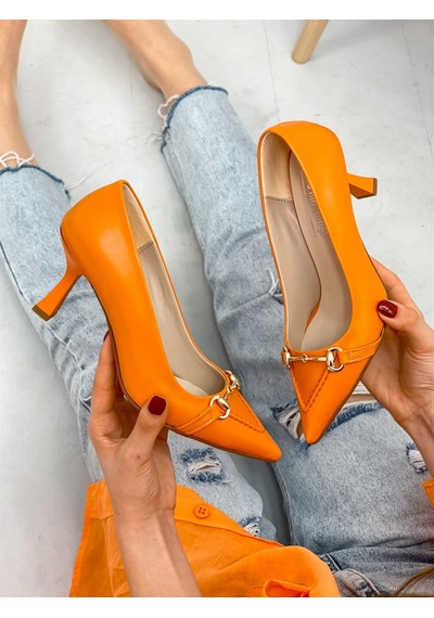 Ervanın Butiği Turuncu Cilt (MossCross) Toka Detay Kadın Stiletto