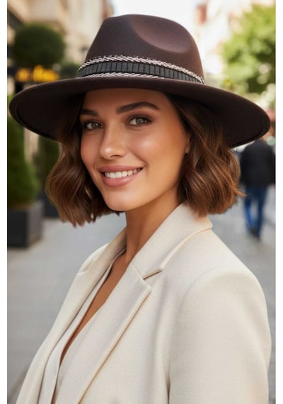 Uniquetrenders Kadın Geniş Kenarlı Bohem Tarz Şeritli Fedora Kaşe Şapka Kahverengi