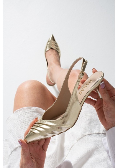 Dabab Shoes Zeyny Kadın Gold Sivri Burun Slingback 6 Cm İnce Topuk Ön Pile Detaylı Parlak Rugan Ayakkabı Altın