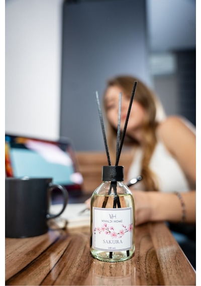 Vivaldi Home Sakura Çiçeği Çubuklu Oda Kokusu Esansiyel Uçucu Yağ 100 ML