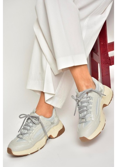 Fox Shoes U312414209 Gri Kalın Tabanlı Spor Ayakkabı Sneakers Gri-suni Deri Çok Renkli Fox Shoes U312414209 Gri Kalın Tabanlı Spor Ayakkabı Sneakers Gri-suni Deri Çok Renkli