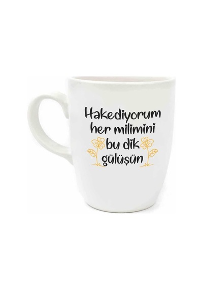 Hakediyorum Her Milimini Bu Dik Gülüşün Krem Oval Kupa - Hediye Seramik Kupa Açık Ahşap