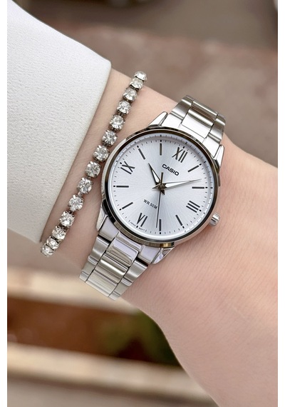 Casio Csıste254 Kadın Kol Saati Gümüş