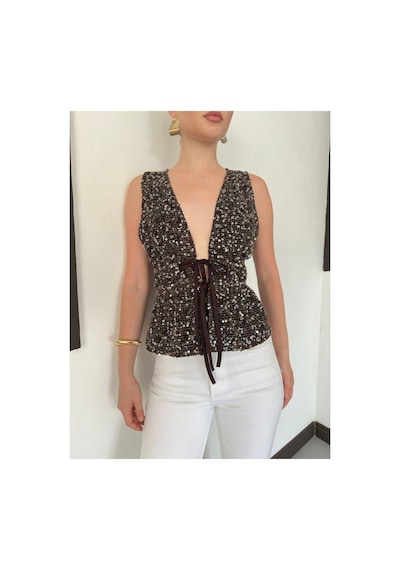 Verymoda V Yaka Belden Bağcıklı Pullu Yelek Bluz D3135 Koyu Kahve