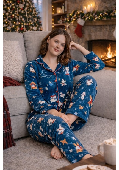 Nisanca Kışlık Yılbaşı Desenli Kadın Gömlek Polar Pijama Takımı- Geyikli Yılbaşı Pijaması- Büyük Beden Pijama Yesil