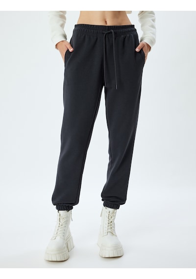 Koton Jogger Eşofman Altı Cep Detaylı Beli Bağcıklı Nervürlü Rahat Kalıp Antrasit 5wal40026ık Antrasit Koton Jogger Eşofman Altı Cep Detaylı Beli Bağcıklı Nervürlü Rahat Kalıp Antrasit 5wal40026ık Antrasit