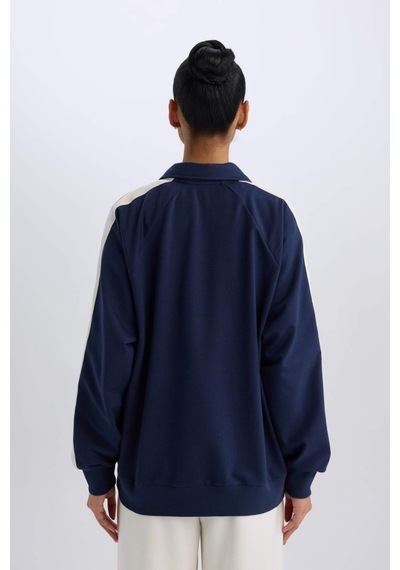 DeFactoFit Oversize Geniş Kalıp Polo Yaka Baskılı Sporcu Sweatshirt D7131AX25SPNV241